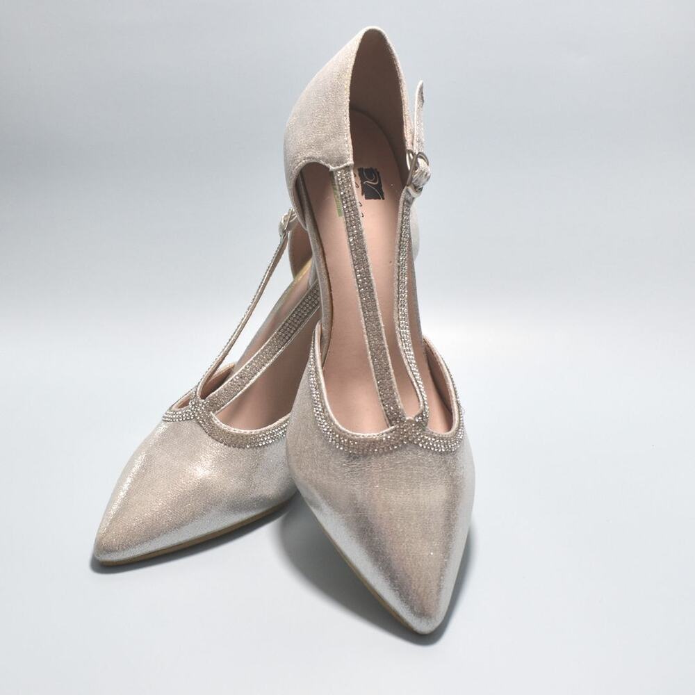 VALHALLA  Dazzling Women’s Shoes Sparkly silver with rhinestone trim  Size 8